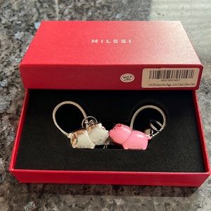 New Milesi sweet kiss pig love token key chain